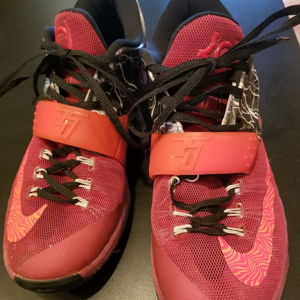 Nike KD's men size 8.5